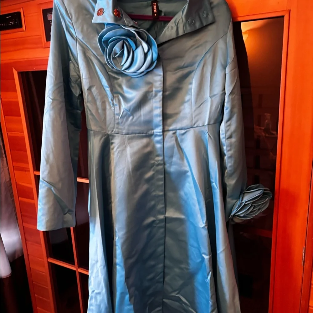 STYLEWE Teal Coat with Floral Detail - Picture 5 of 9